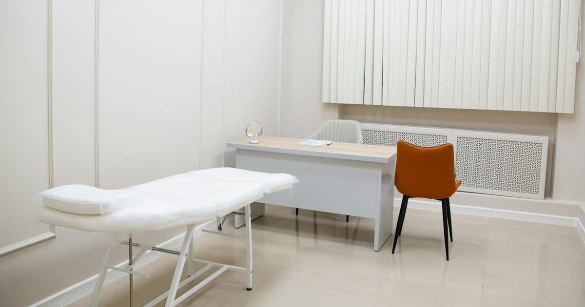 Private practice therapy room with comfortable seating